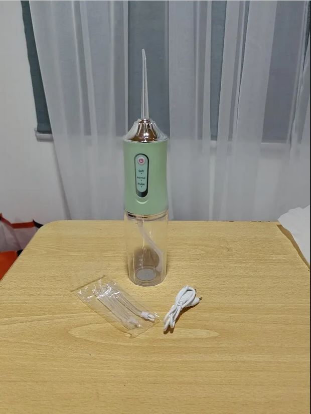 Combo Irrigador Bucal + Lápiz Blanqueador Dental